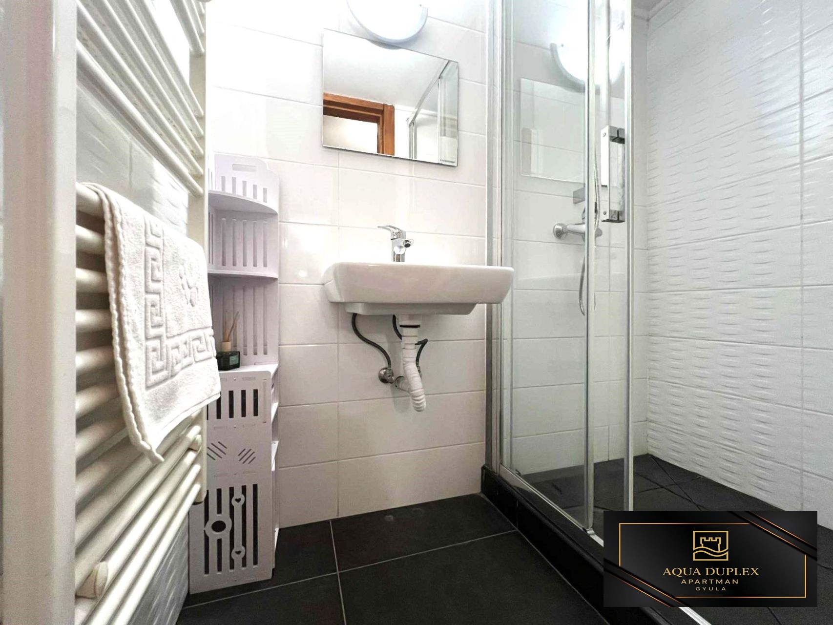 52432_15_44_26_1762008266.5992