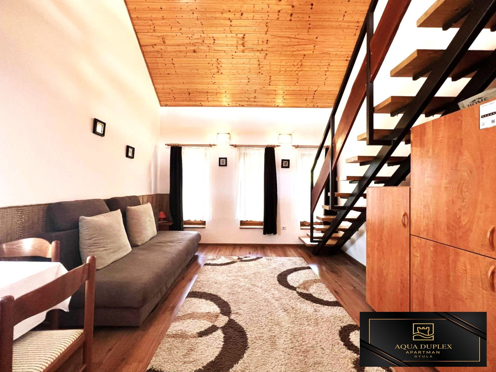 52432_15_45_11_1762008311.5523